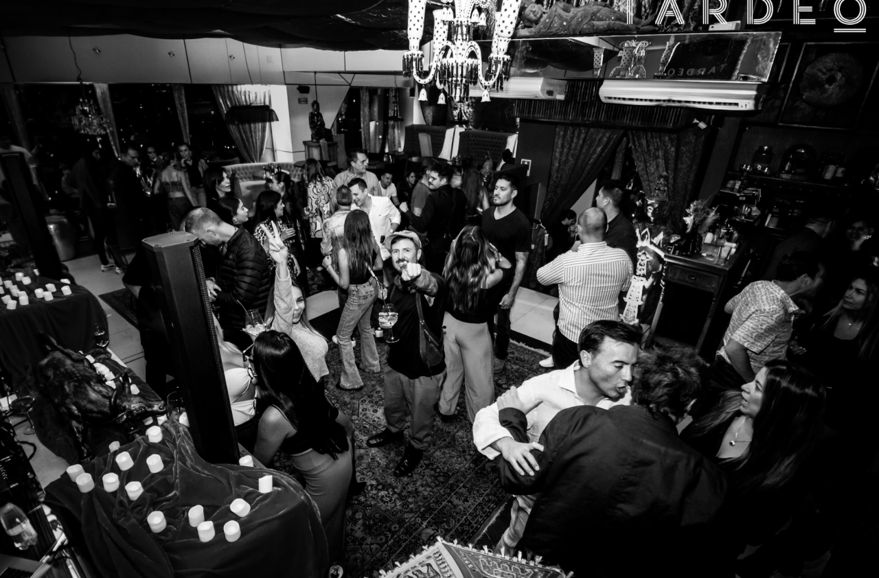 Tardeos, el panorama que propone Sky Bar Ky